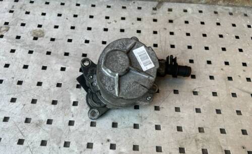 Вакуумний насос 2.3 dсi 2010+ 8200902378 Рено Мастер 3, Опель Мовано, Ніссан NV400