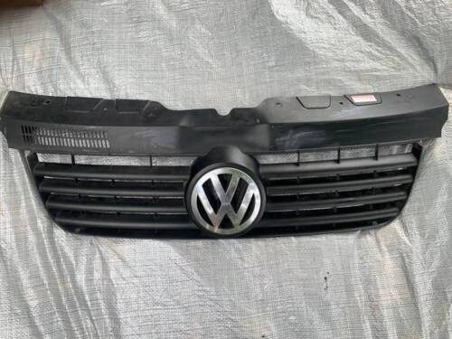 Решітка радіатору передня VW T5 7H0807101 VAG Фольксваген Т5